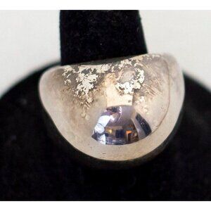 Size 7, Vintage Silver Tone Thick Plastic Ring - A23